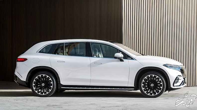 (تصاویر) مرسدس بنز لوکس‌ترین شاسی بلند برقی جهان را به نمایش گذاشت